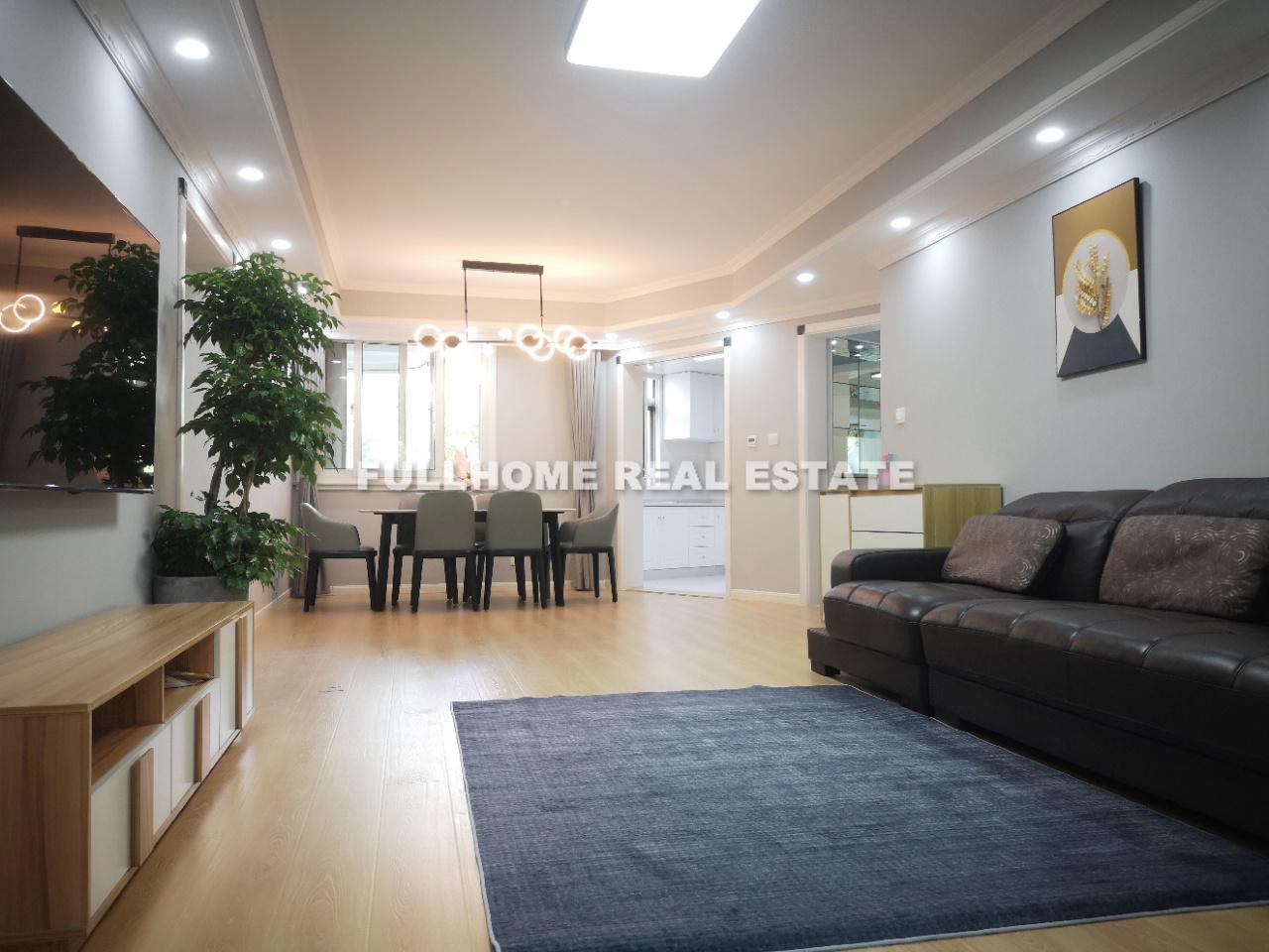 Mandarine City - 4 bedroom apartment in Shanghai, Gubei, Hongqiao