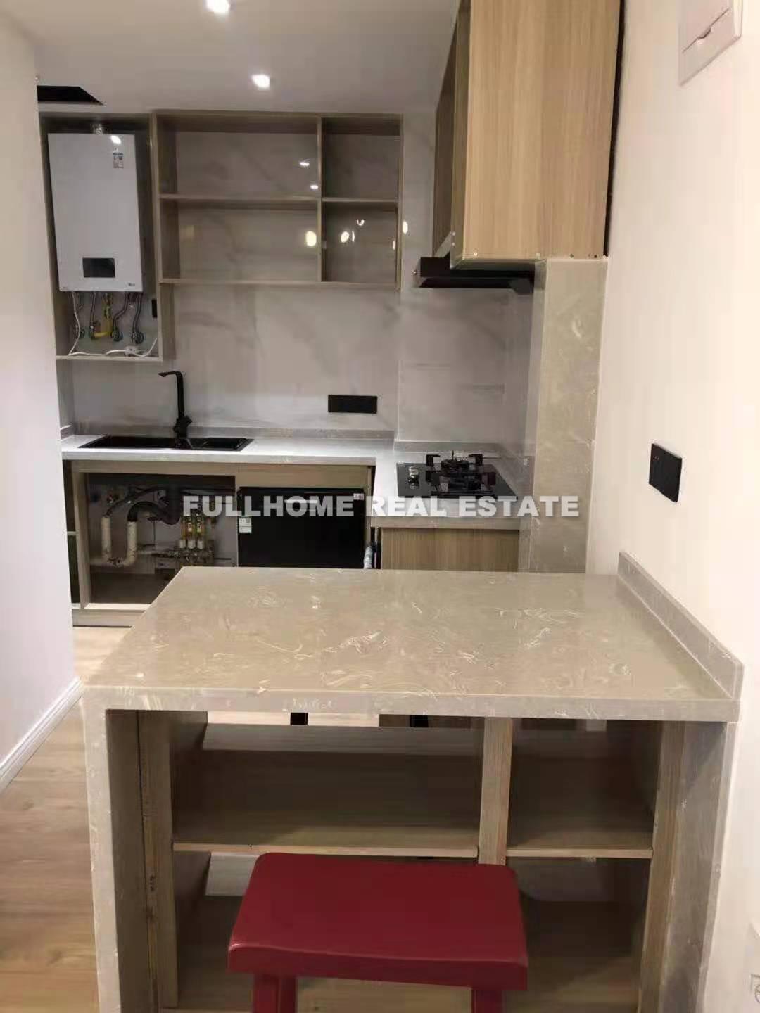 Dong Hai Garden - 1 bedroom apartment in Shanghai, Jing An, Downtown