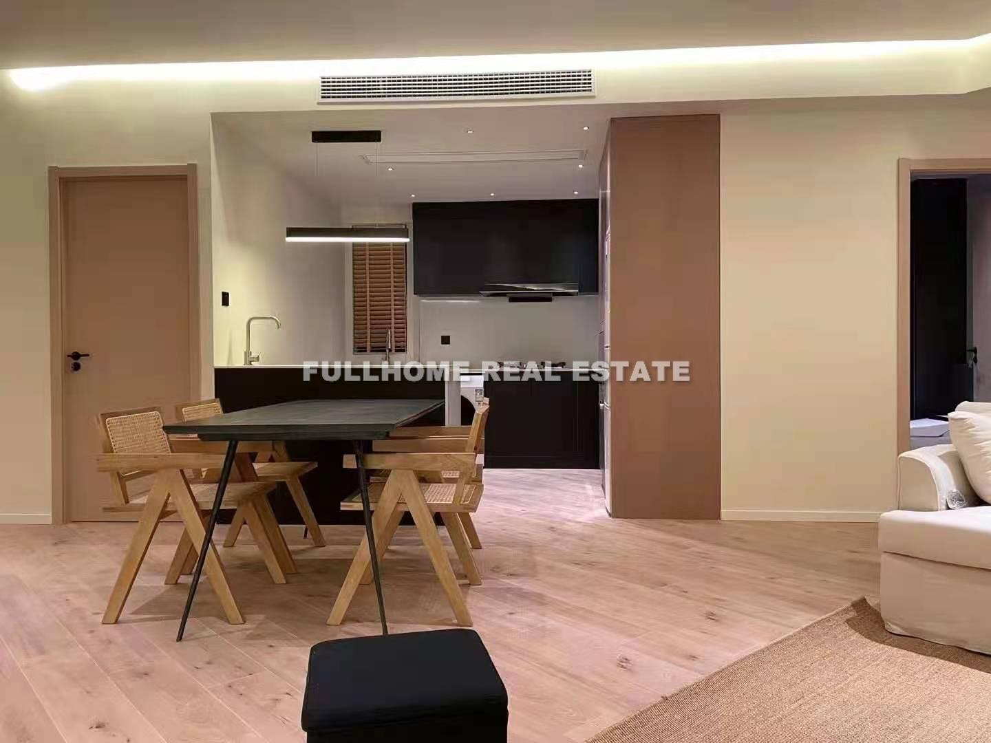 Jiahui Plaza - 3 bedroom apartment in Shanghai, Downtown, Downtown