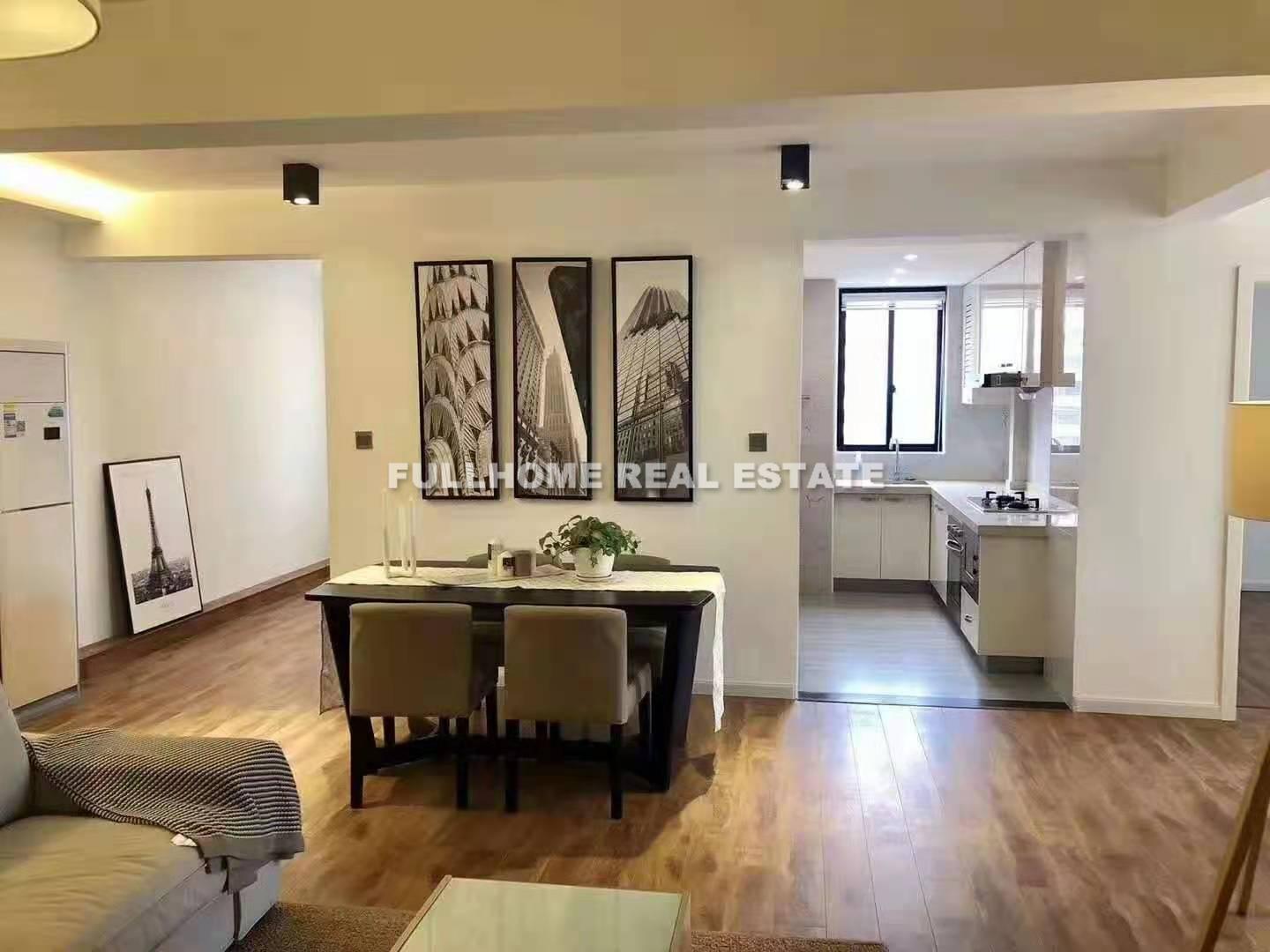 Xie Cheng Center Building - 2 bedroom apartment in Shanghai, Downtown, Downtown