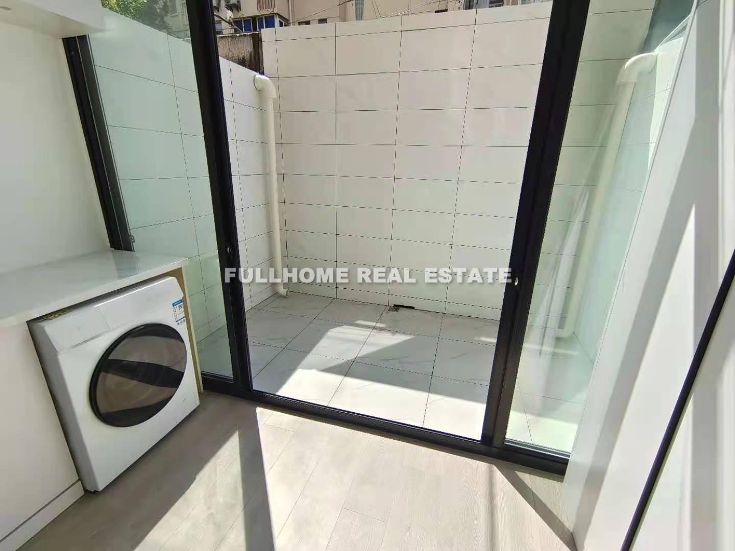 Same compound: Wan Hua Apartment, 1 bedrooms in Shanghai