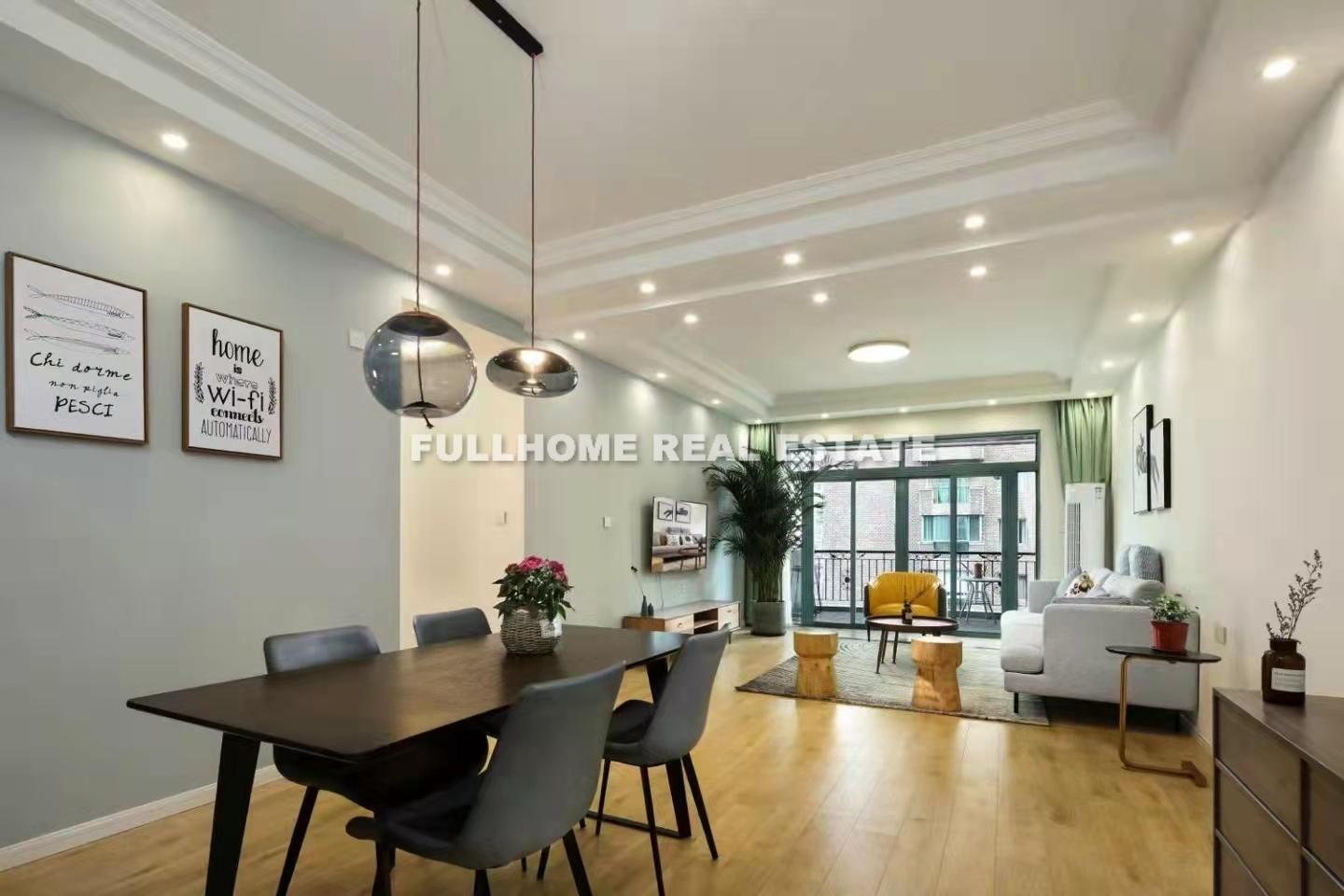 Sea of Clouds Garden - 3 bedroom apartment in Shanghai, People Square, Downtown