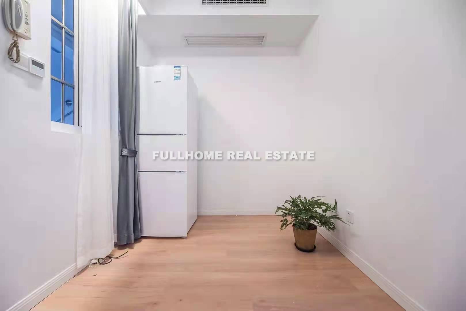 Same compound: Hai Guan Er Cun, 1 bedrooms in Shanghai