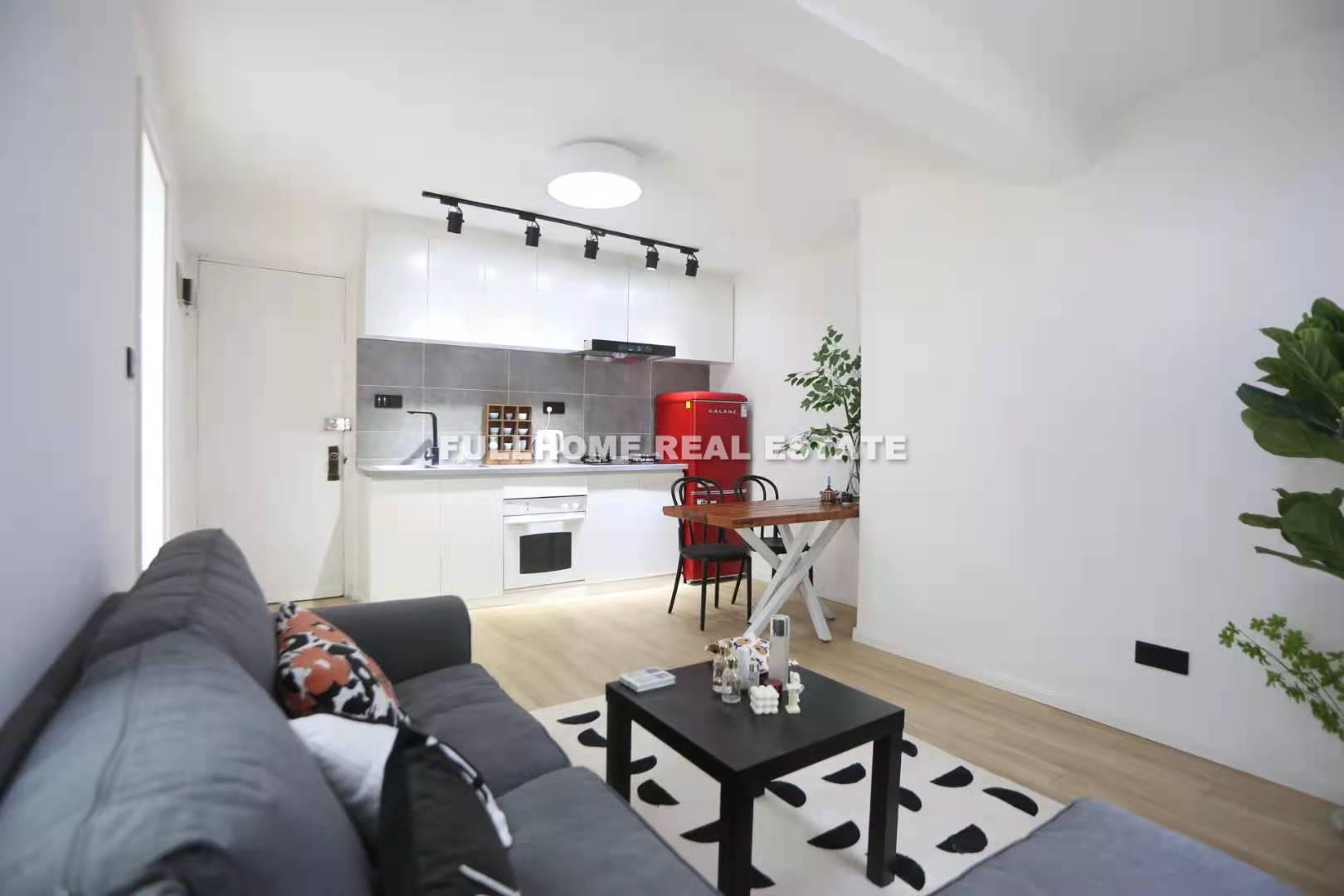 Lane 1-200 Yuqing Road Old House - 1 bedroom apartment in Shanghai, FFC, Downtown