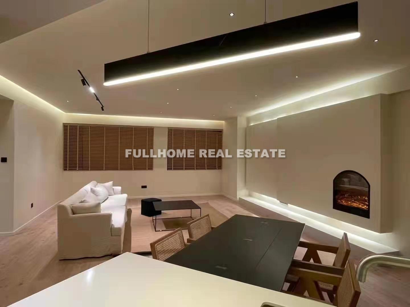 Jiahui Plaza - 3 bedroom apartment in Shanghai, Downtown, Downtown