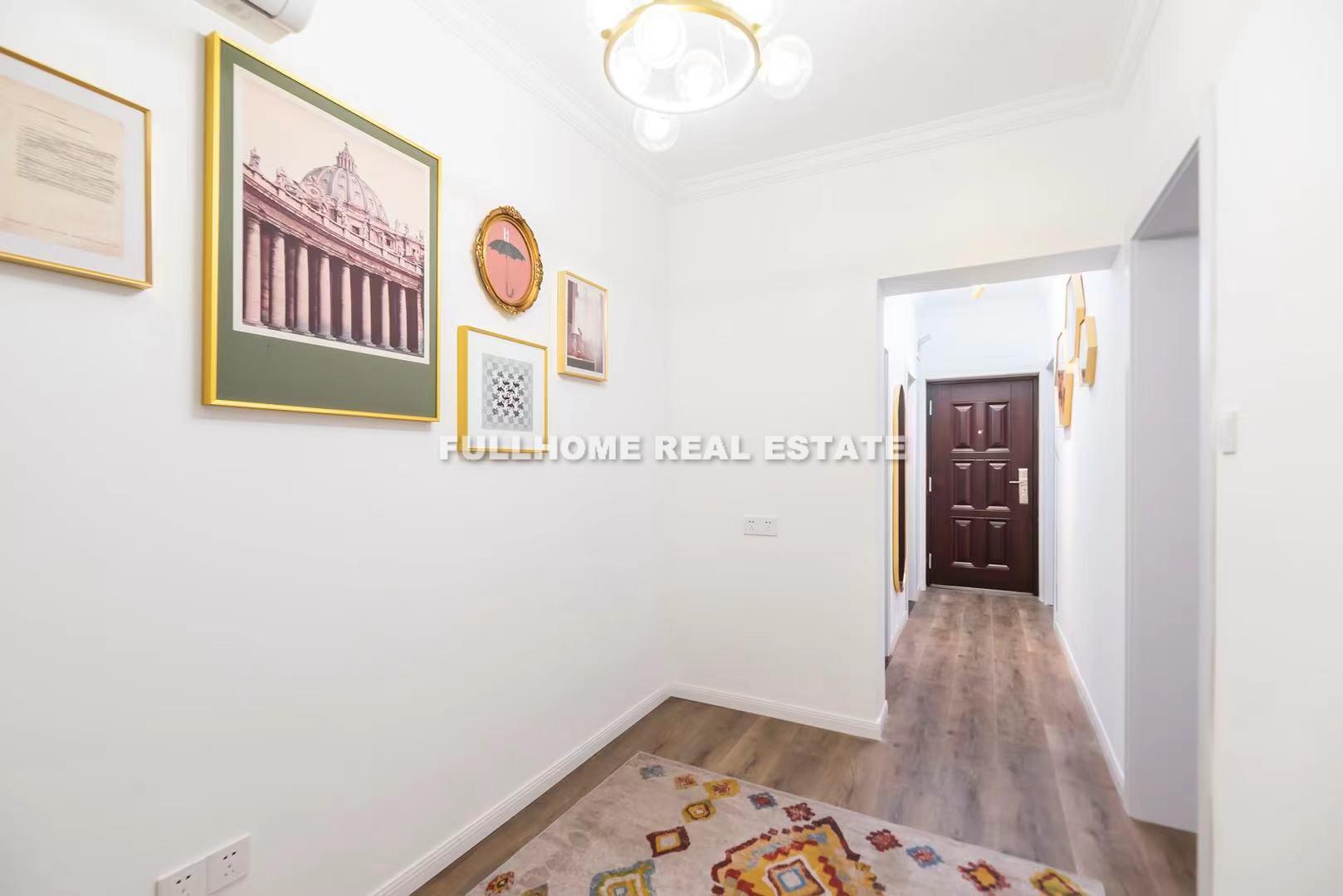 Lane 1001-1500 Middle Huaihai Road Old House - 3 bedroom apartment in Shanghai, Downtown, Downtown