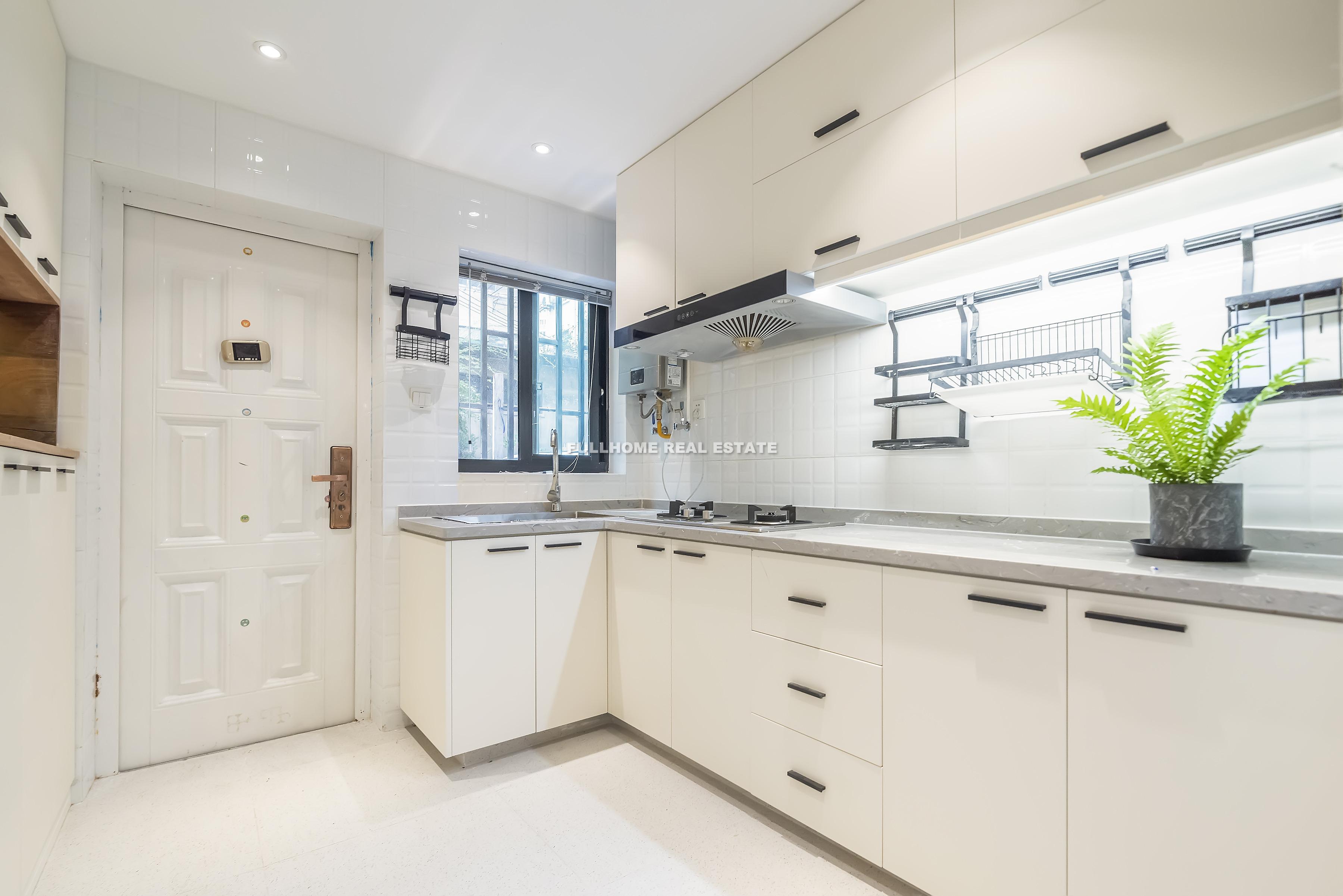 Lane 200-500 Zhenning Road Old House - Interior view 7, Shanghai rental property