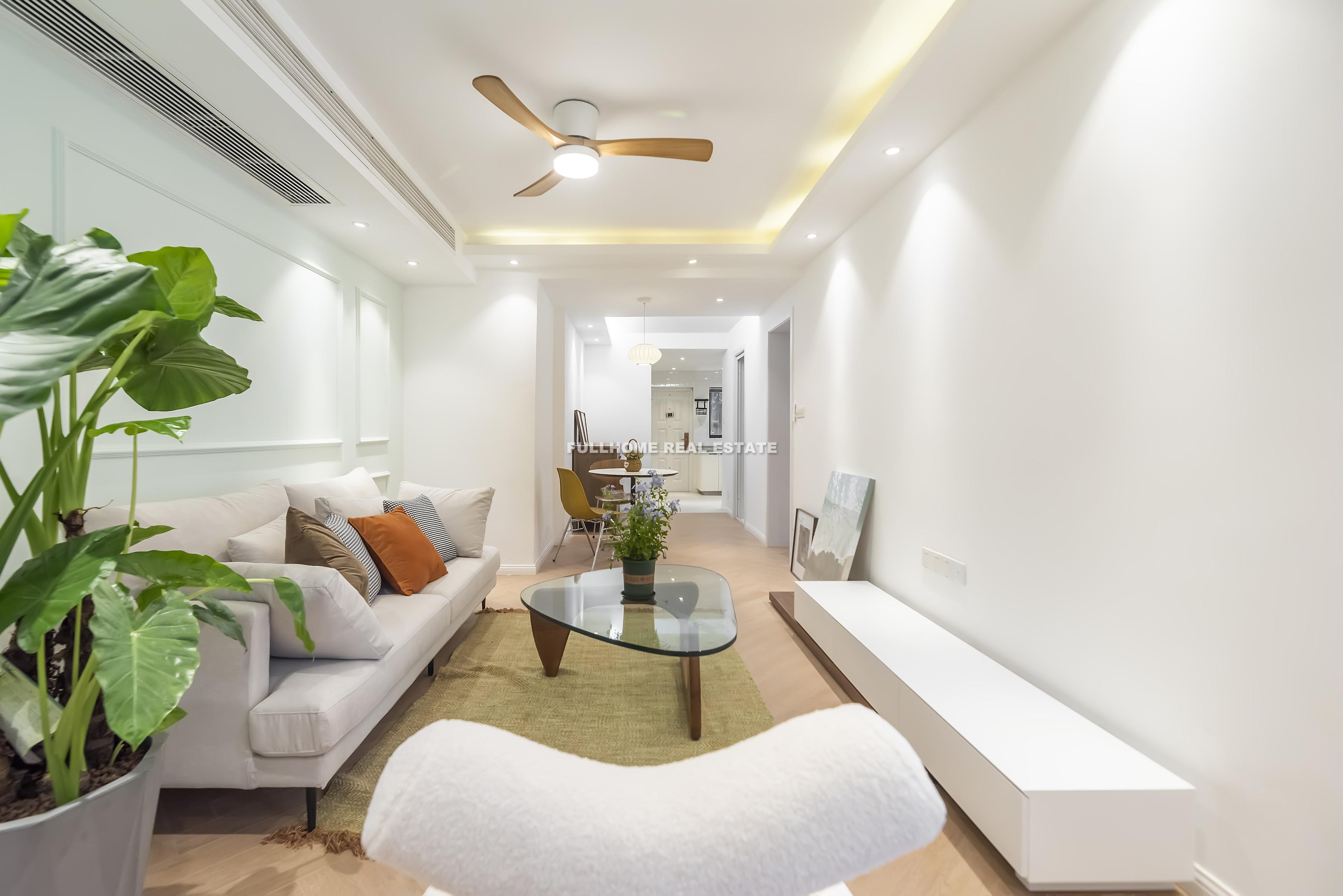 Lane 200-500 Zhenning Road Old House - 1 bedroom apartment in Shanghai, Jing An, Downtown