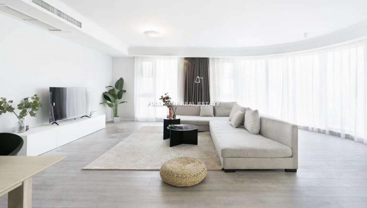 Similar property: Palm Springs, 3 bedrooms, 190 sqm in Beijing