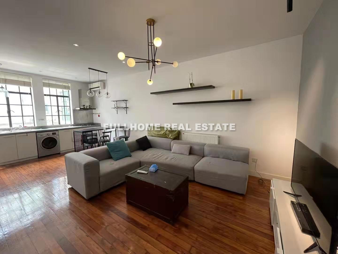 Lane 1001-1500 Middle Huaihai Road Old House - 2 bedroom apartment in Shanghai, Downtown, Downtown
