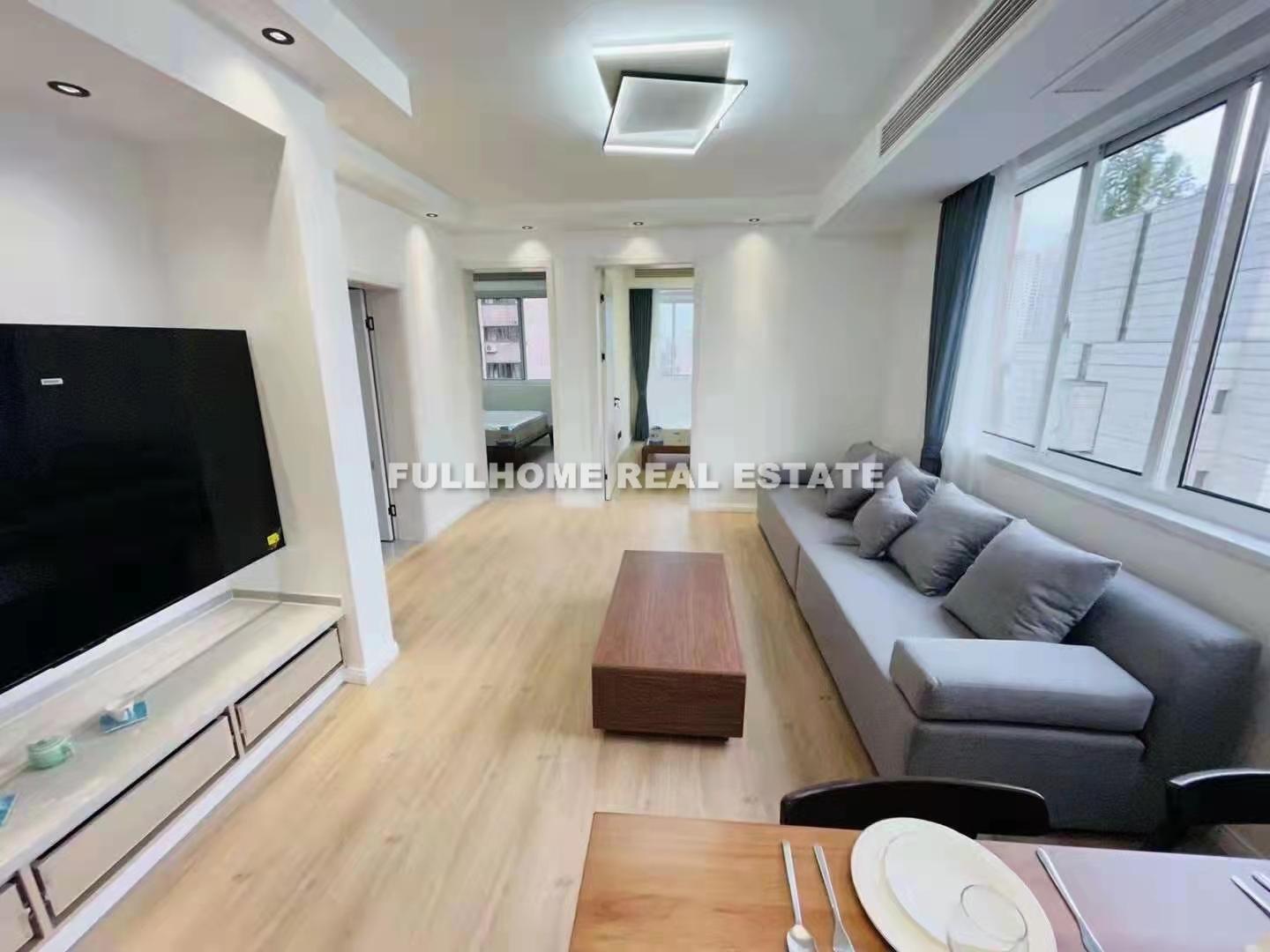 Same compound: Xin An Apartment, 3 bedrooms in Shanghai