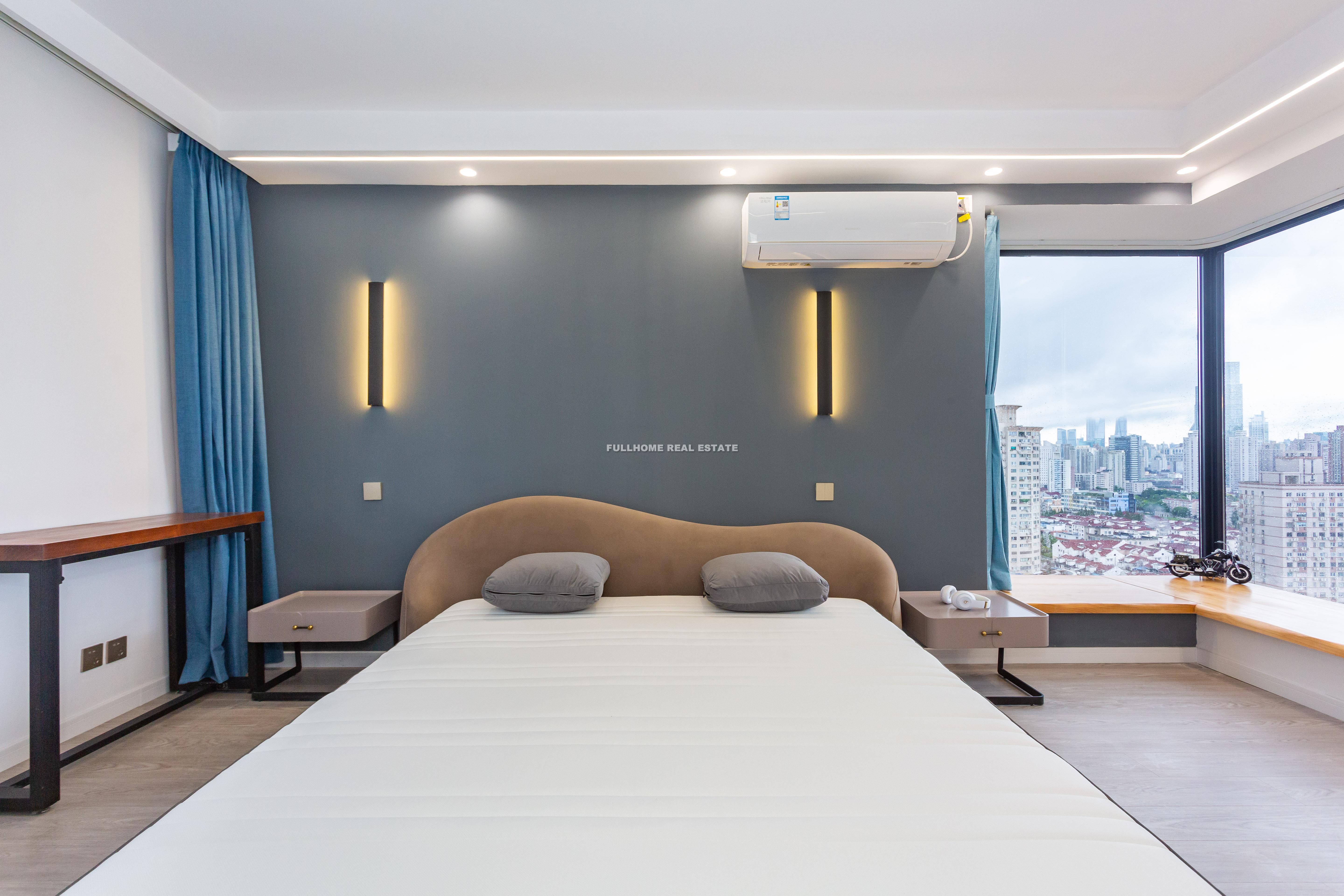 Jing An Regent Garden - 3 bedroom apartment in Shanghai, Jing An, Downtown