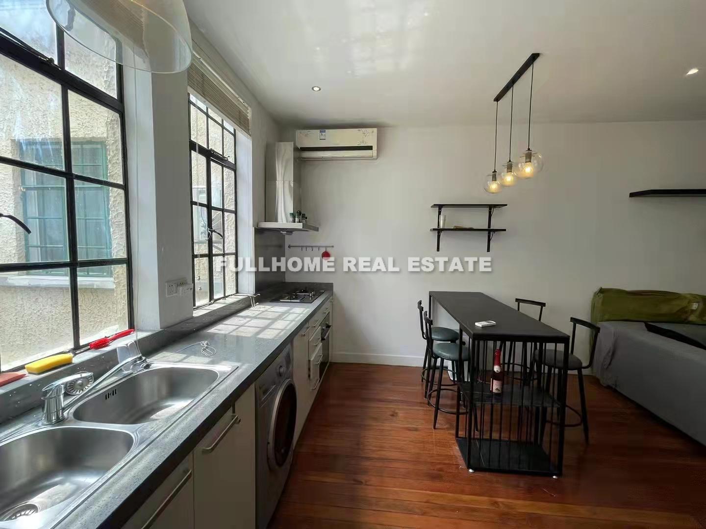 Lane 1001-1500 Middle Huaihai Road Old House - Interior view 9, Shanghai rental property