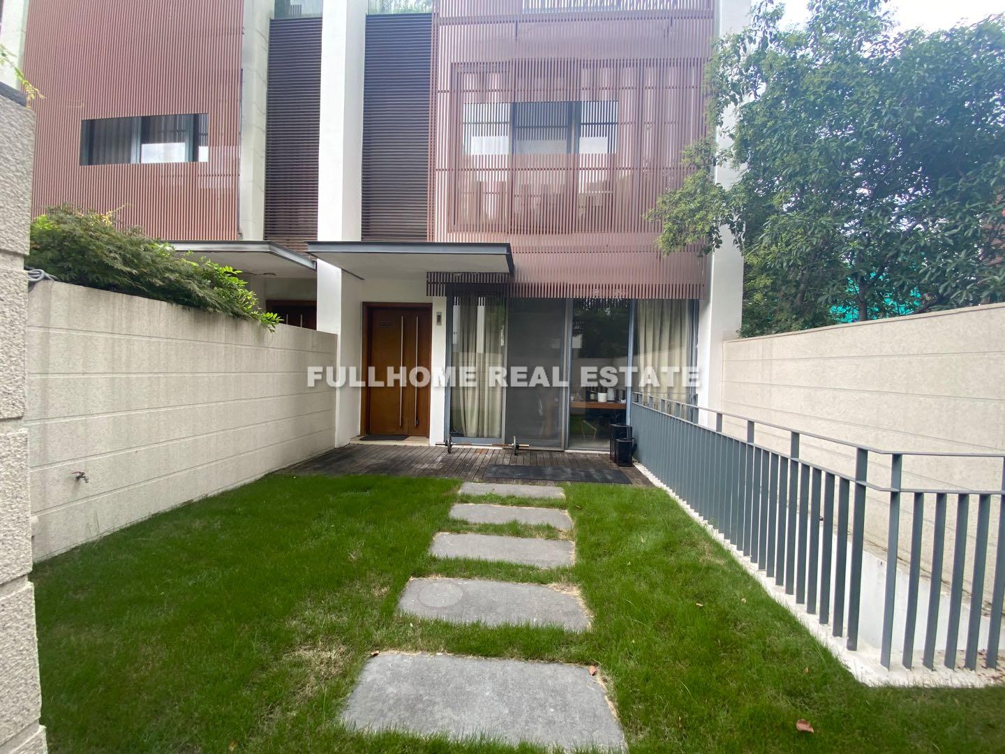 Lakeside Ville - 4 bedroom apartment in Shanghai, Qingpu, Suburb