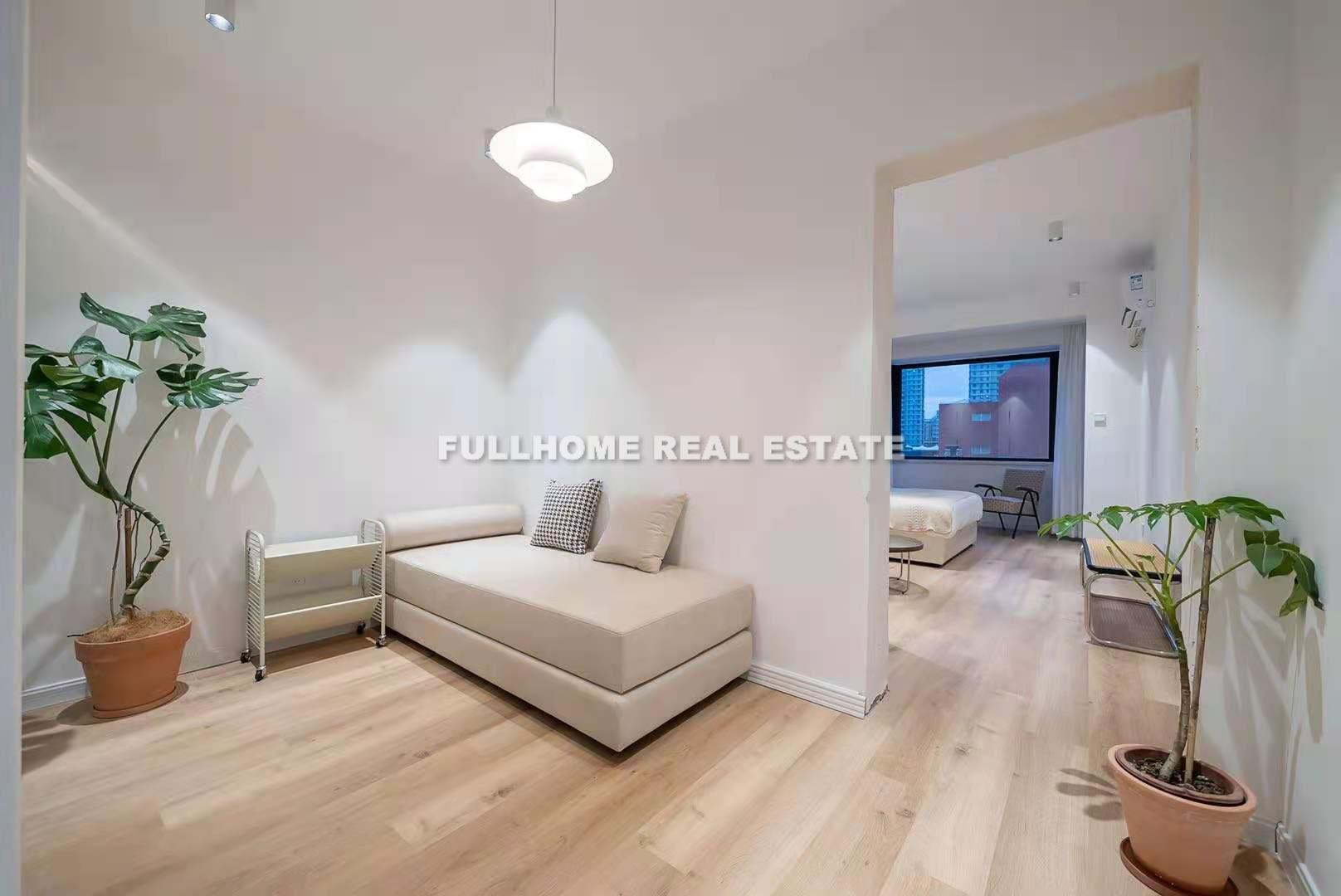 Shen Long Building - 1 bedroom apartment in Shanghai, Downtown, Downtown