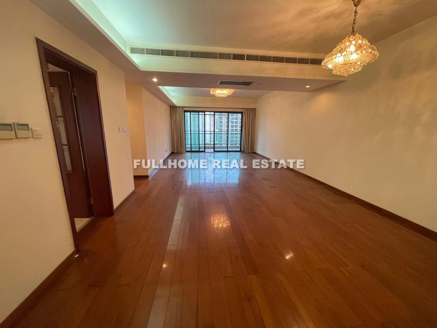 Yanlord Garden - 4 bedroom apartment in Shanghai, Lujiazui, Pudong