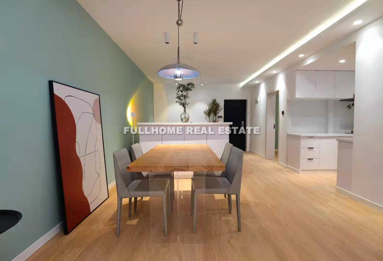 Same compound: Donghang  Mingzhu Apartment, 2 bedrooms in Shanghai