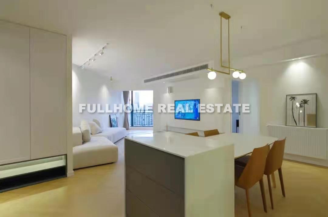 Same compound: Jinqiao Garden, 2 bedrooms in Shanghai