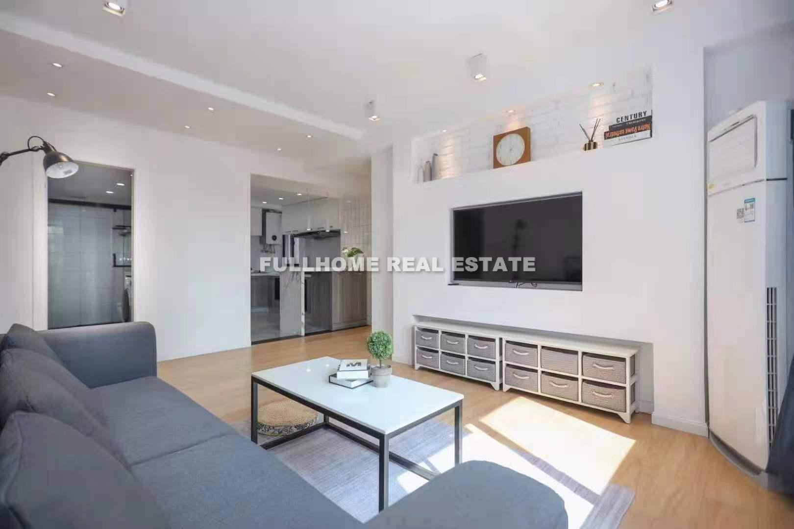 Same compound: De An Apartment, 2 bedrooms in Shanghai