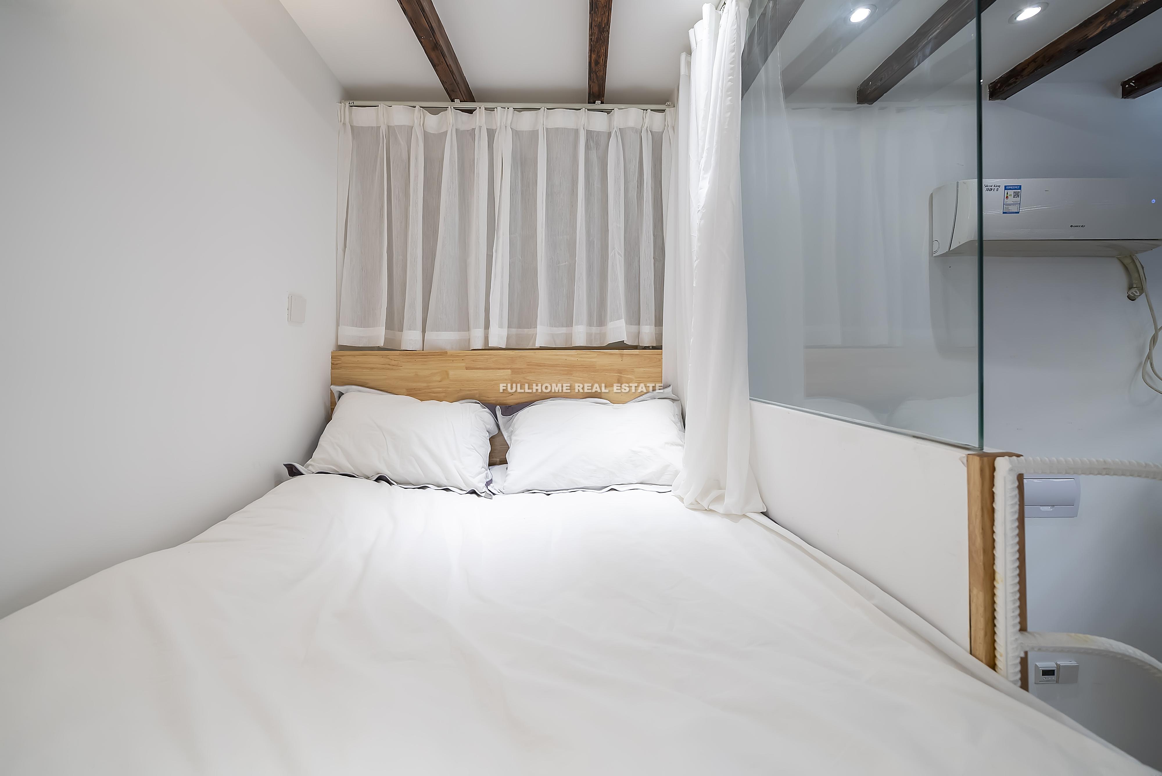 Lane 1-500 North Chengdu Old House - Interior view 3, Shanghai rental property