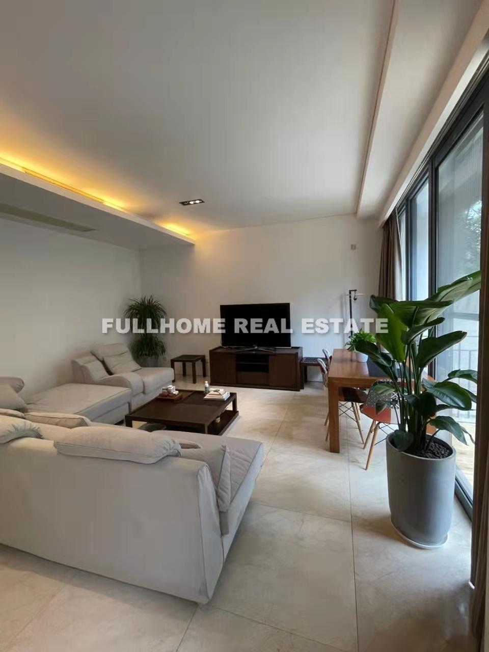 Lakeside Ville - 4 bedroom apartment in Shanghai, Qingpu, Suburb