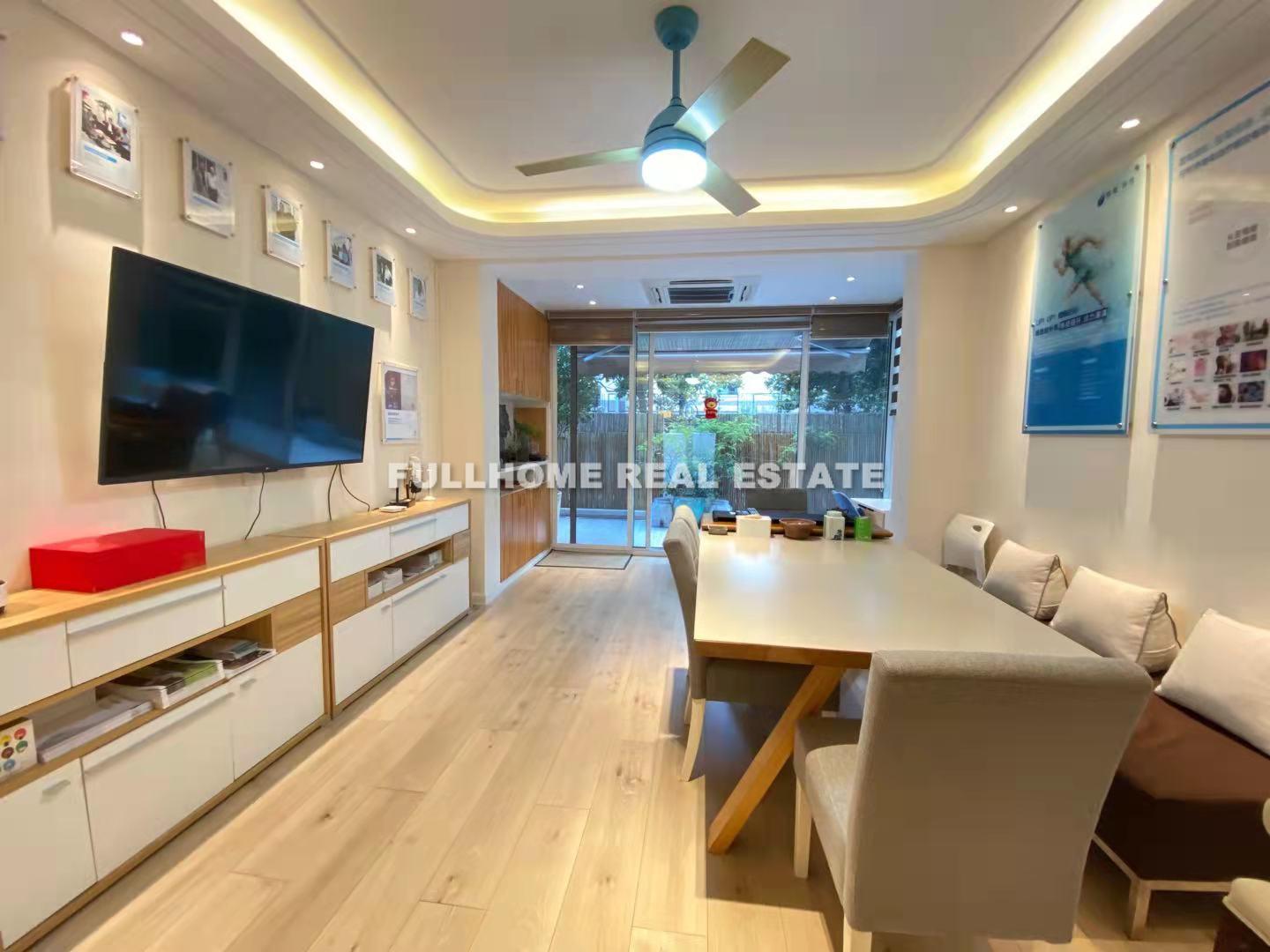 Same compound: Jinlong Apartment, 3 bedrooms in Shanghai