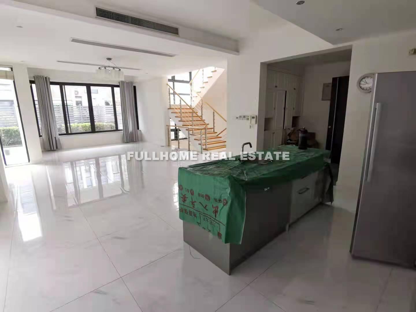 Villa Riviera - 4 bedroom apartment in Shanghai, Qingpu, Suburb