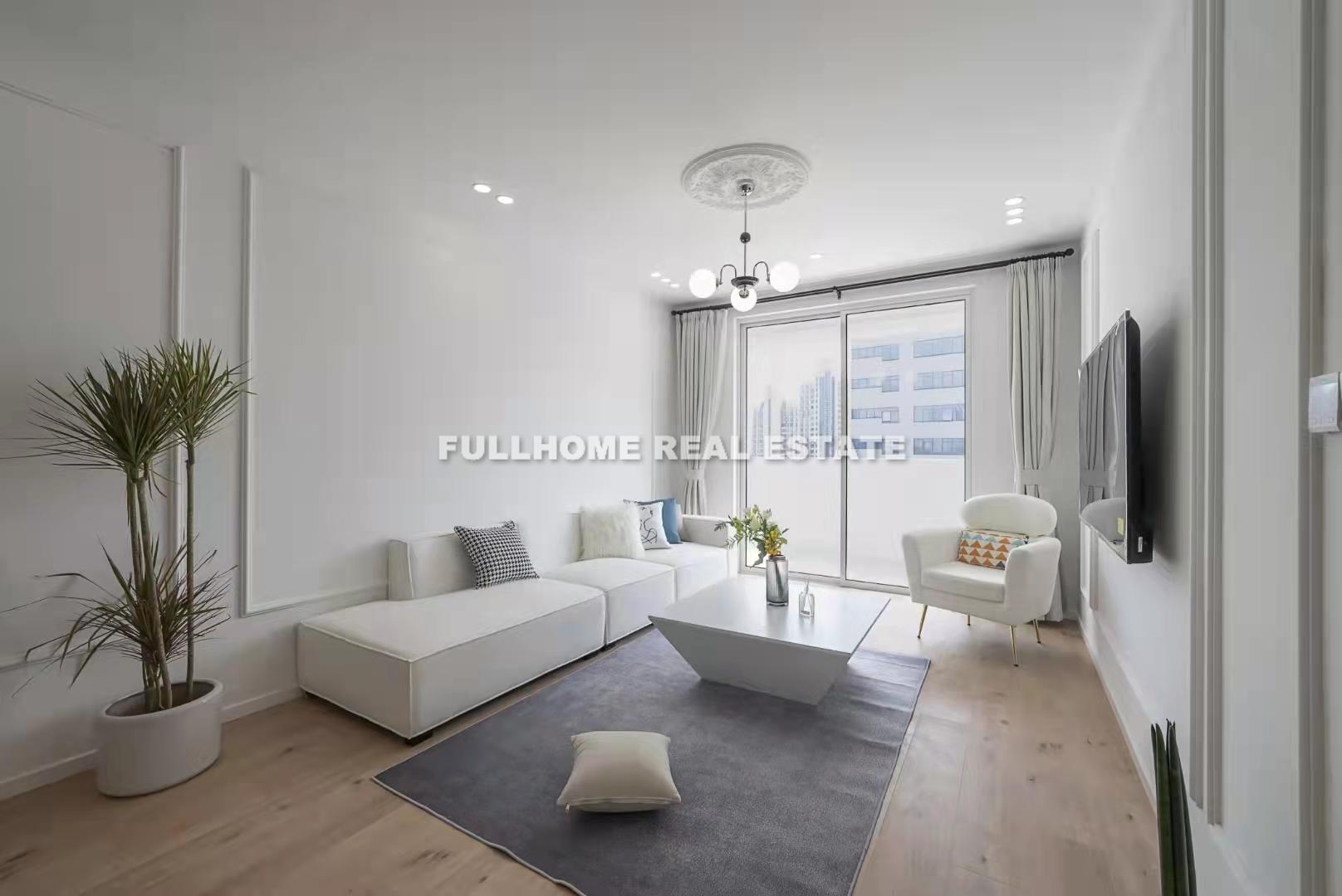 Same compound: Jianguo Residence, 3 bedrooms in Shanghai