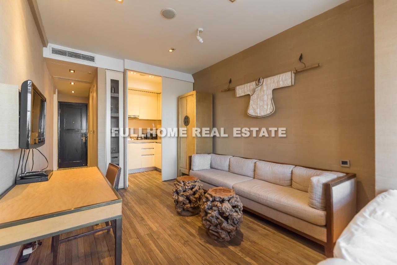 Embankment Building - 1 bedroom apartment in Shanghai, Hongko and Yangpu, Downtown