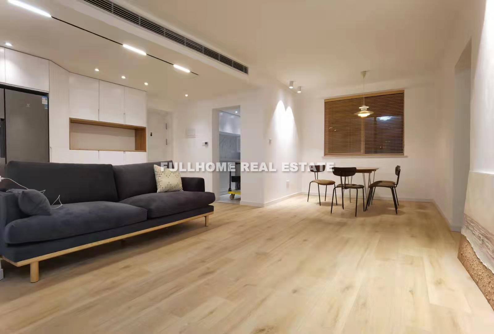 Shi Ye Appartment - 3 bedroom apartment in Shanghai, Xujiahui, Downtown