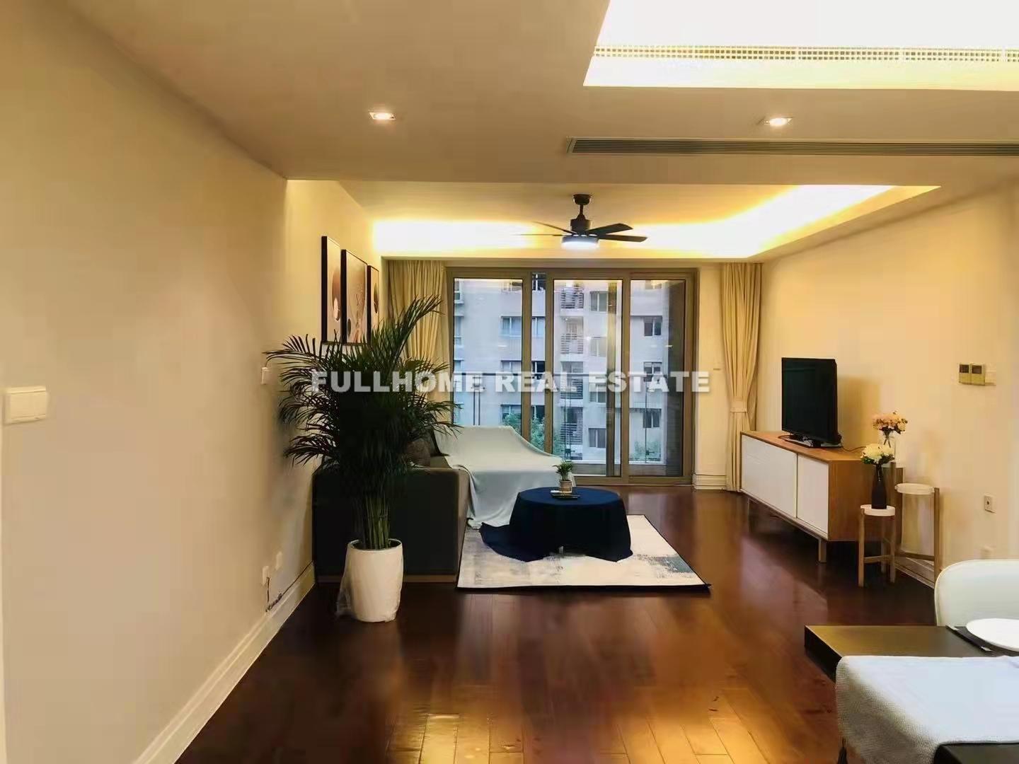 Lane 1-1000 South Shanxi Road Old House - 3 bedroom apartment in Shanghai, FFC, Downtown