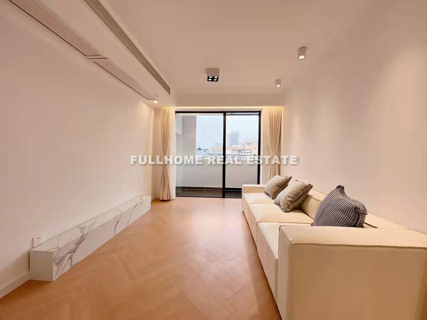 Same compound: Zhong Yang Apartment, 1 bedrooms in Shanghai