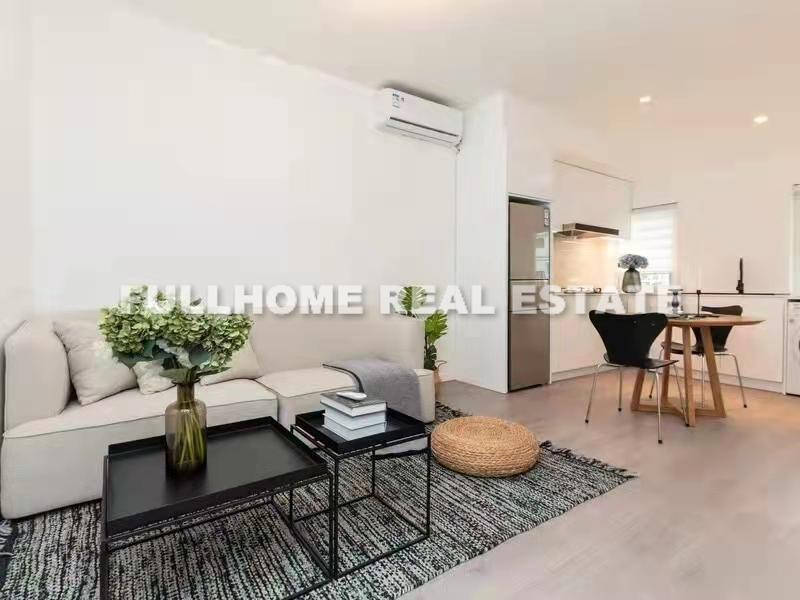 Xin Fu Kang Li - 2 bedroom apartment in Shanghai, Jing An, Downtown