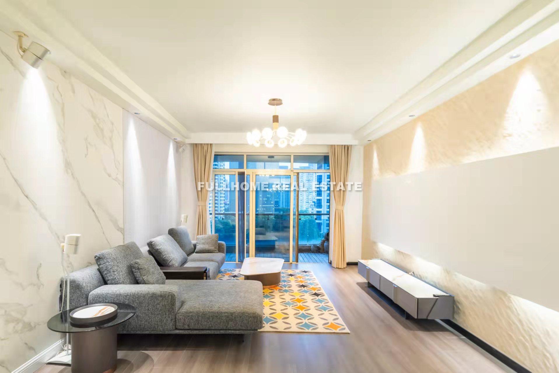 International City - 3 bedroom apartment in Shanghai, Century Park and Lianyang, Pudong