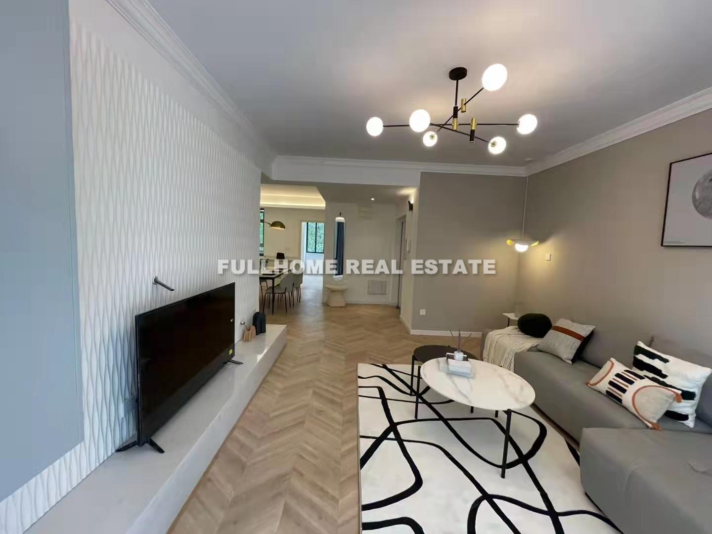 Chengning Garden - 4 bedroom apartment in Shanghai, Downtown, Downtown