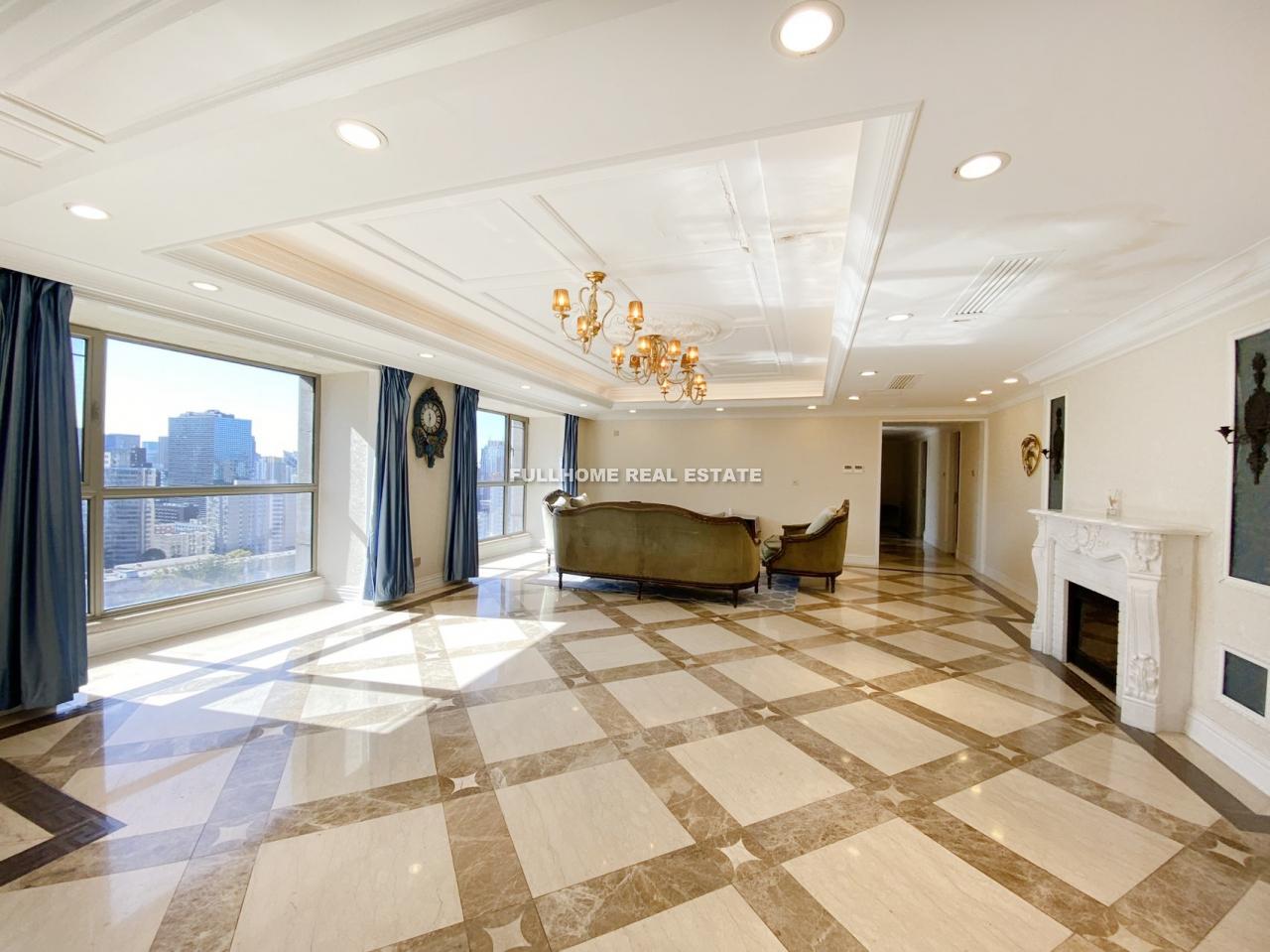 Chateau Edinburg - 5 bedroom apartment in Beijing, Sanlitun