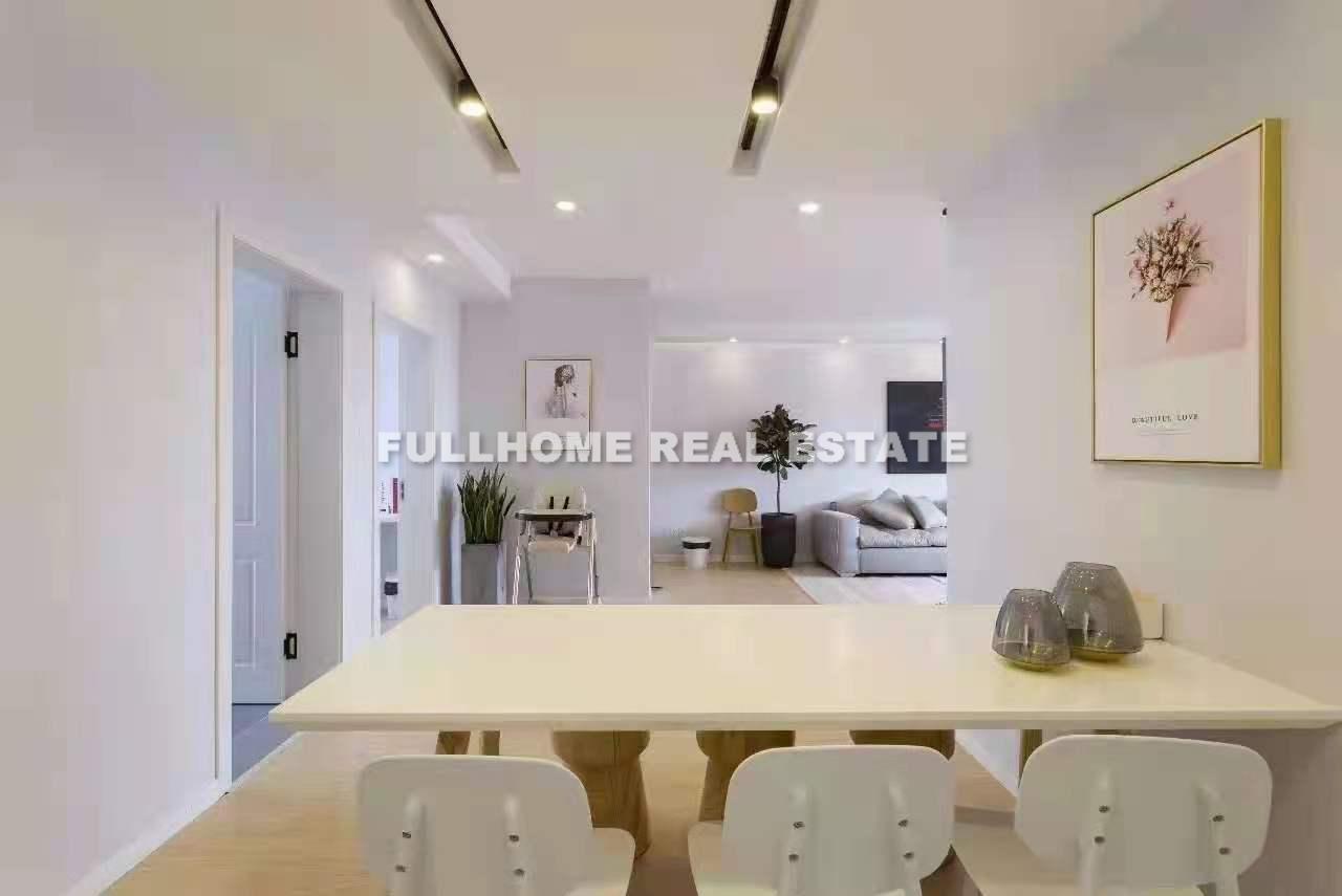 Huan Long Xin Ji Yuan - 4 bedroom apartment in Shanghai, Downtown, Downtown