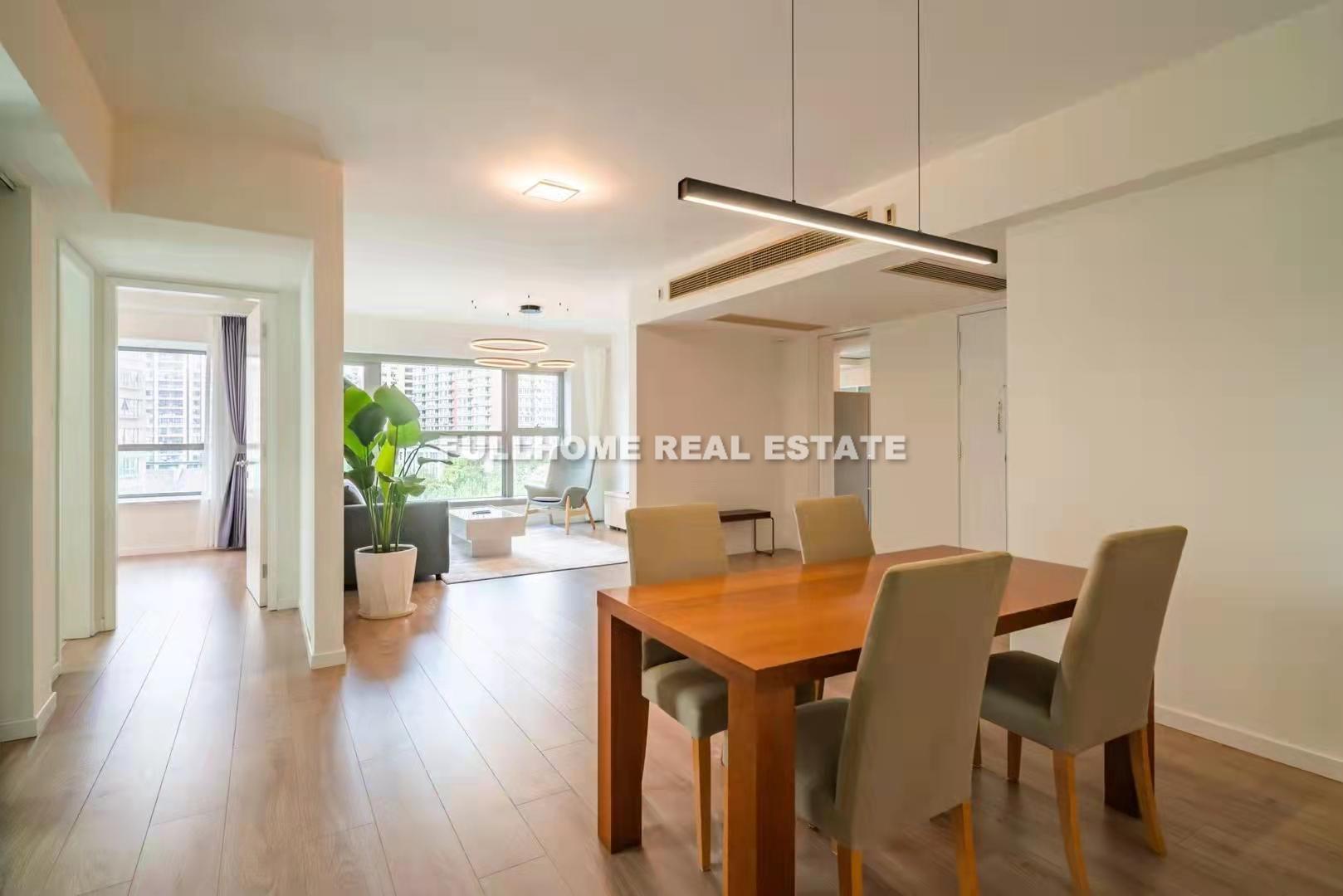 8 Park Avenue - 3 bedroom apartment in Shanghai, Jing An, Downtown