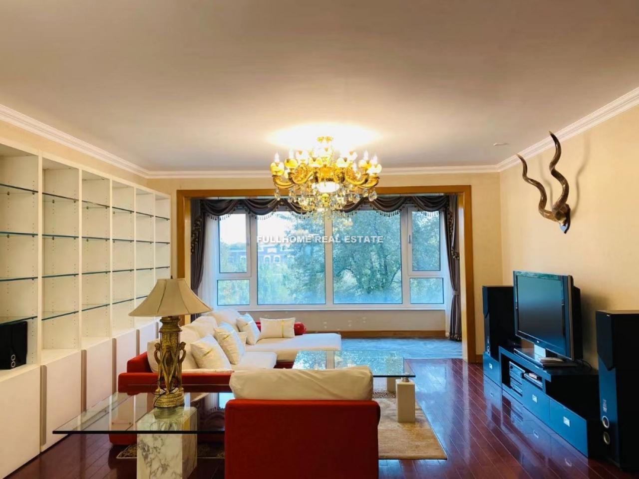 Landmark Palace - 3 bedroom apartment in Beijing, Lufthansa
