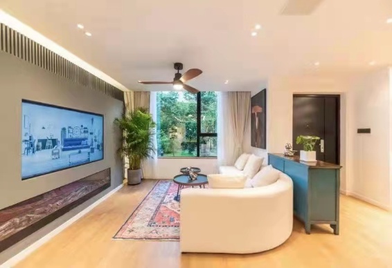 Same compound: Xi Jiao Jing Yuan, 4 bedrooms in Shanghai