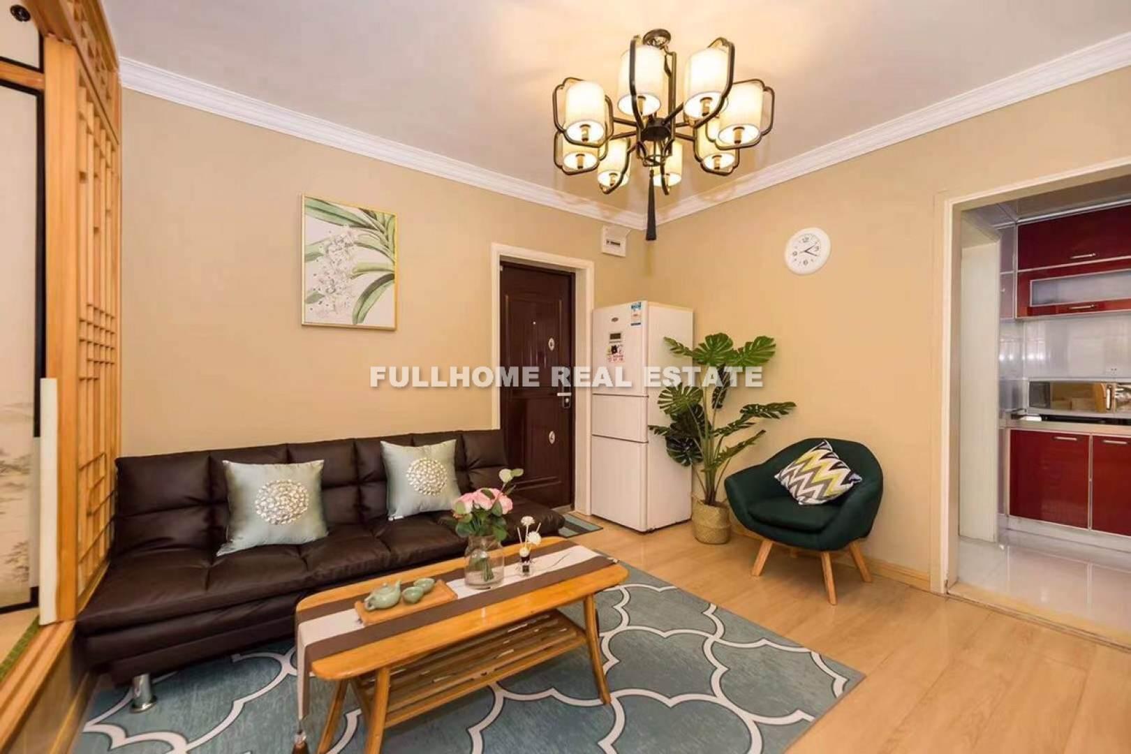 Same compound: Hongzhuang Apartment, 3 bedrooms in Shanghai