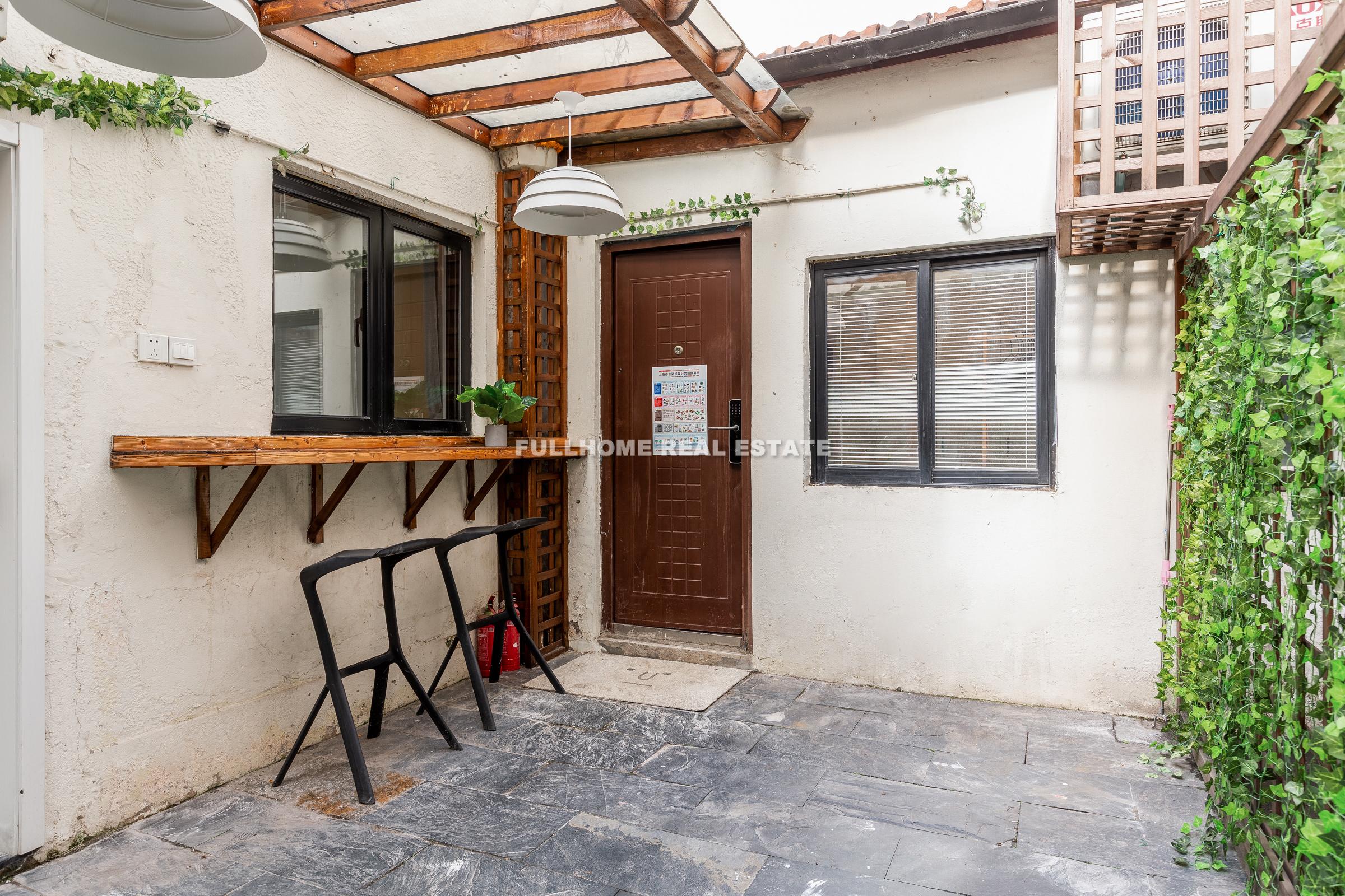 Lane 100-2000 West Nan Jing Road Old House - Interior view 6, Shanghai rental property