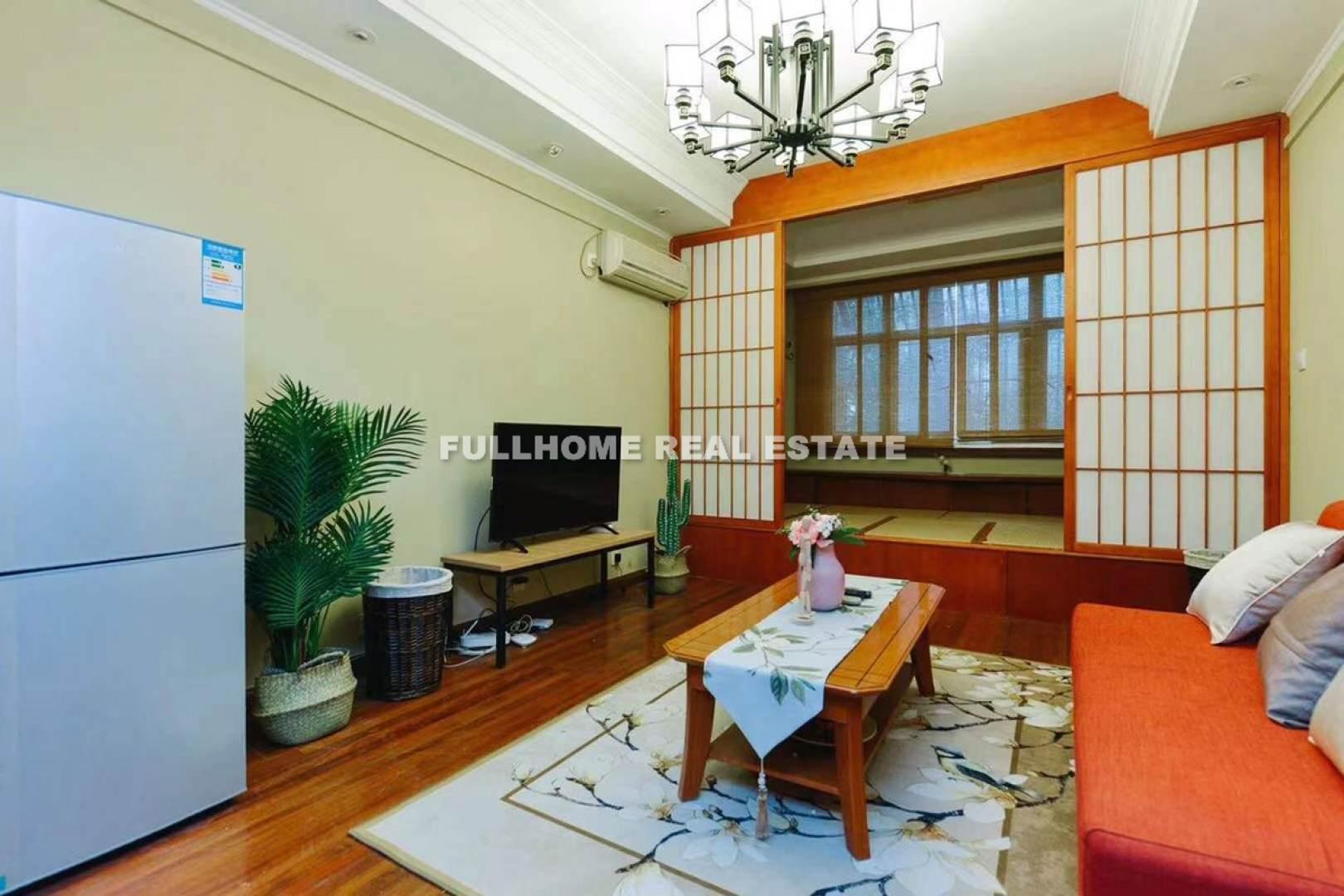 Lane 1-1000 West Huaihai Road House - 2 bedroom apartment in Shanghai, FFC, Downtown