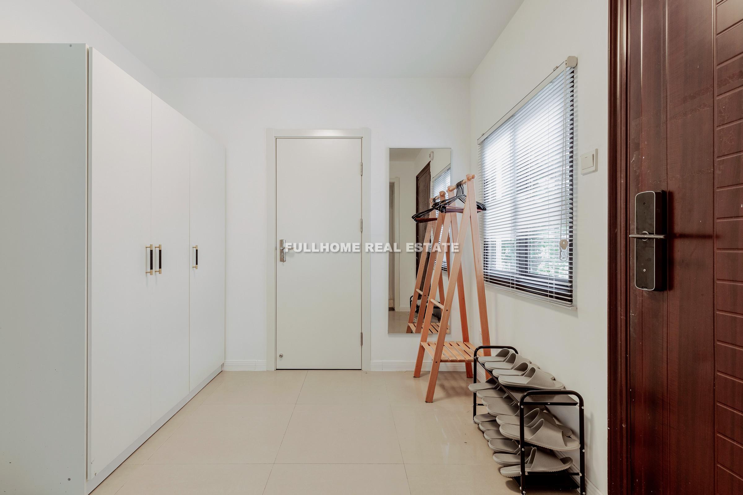 Lane 100-2000 West Nan Jing Road Old House - Interior view 5, Shanghai rental property