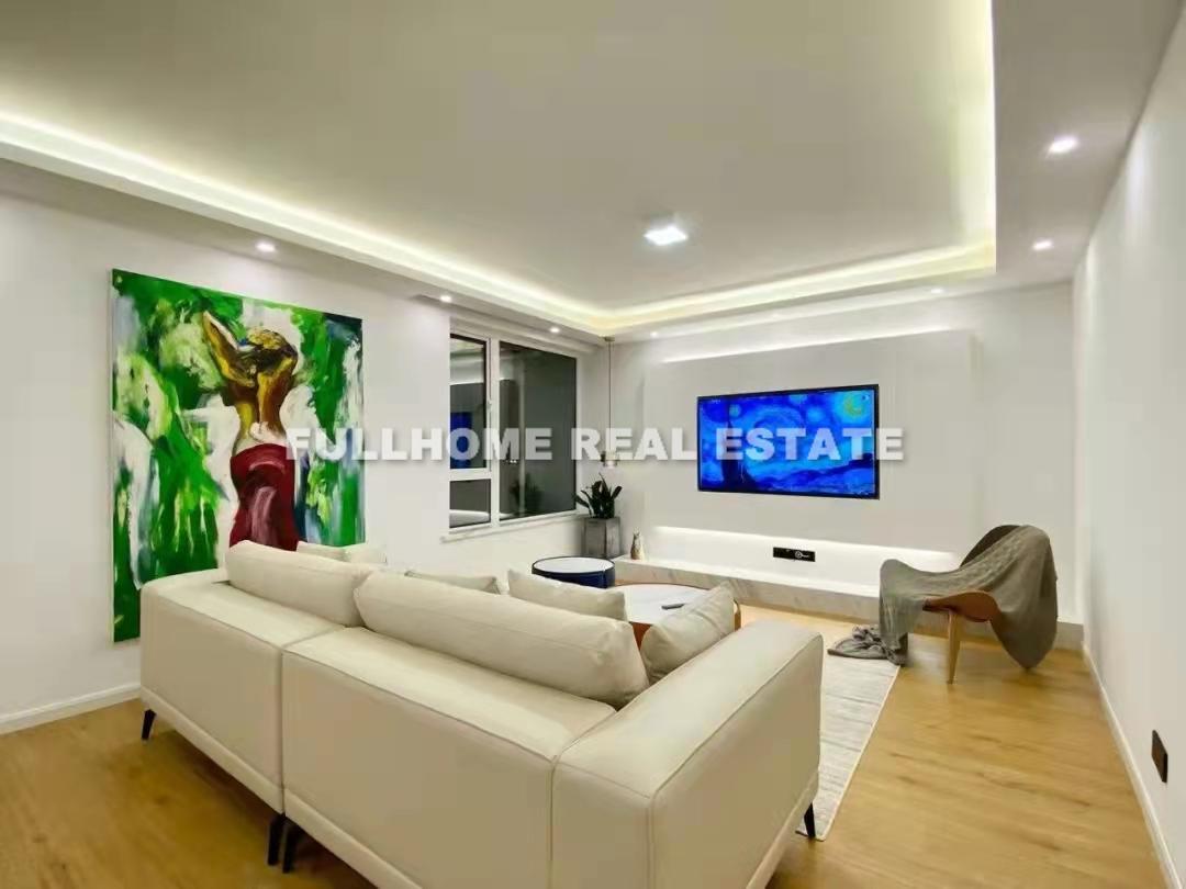 Hongtai Apartment - 3 bedroom apartment in Shanghai, People Square, Downtown