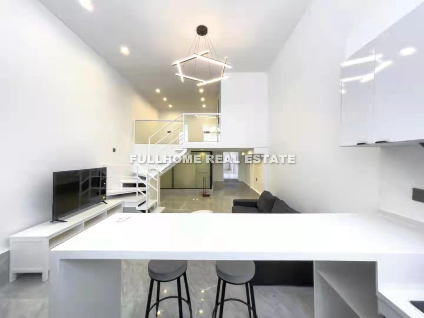 Lane1-500 Tianping Road Old House - 2 bedroom apartment in Shanghai, Xujiahui, Downtown