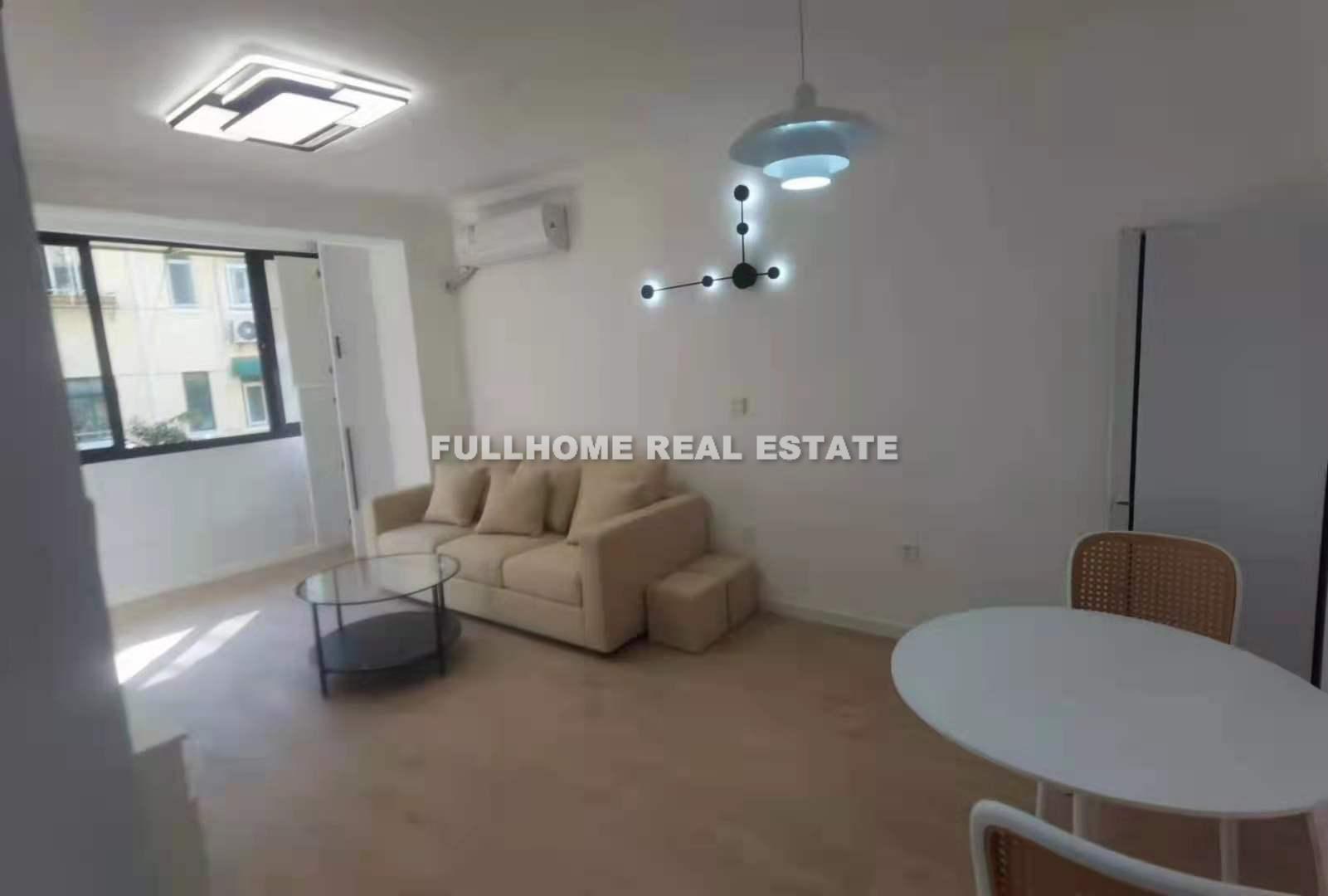 Same compound: Yaohua Apartment, 1 bedrooms in Shanghai