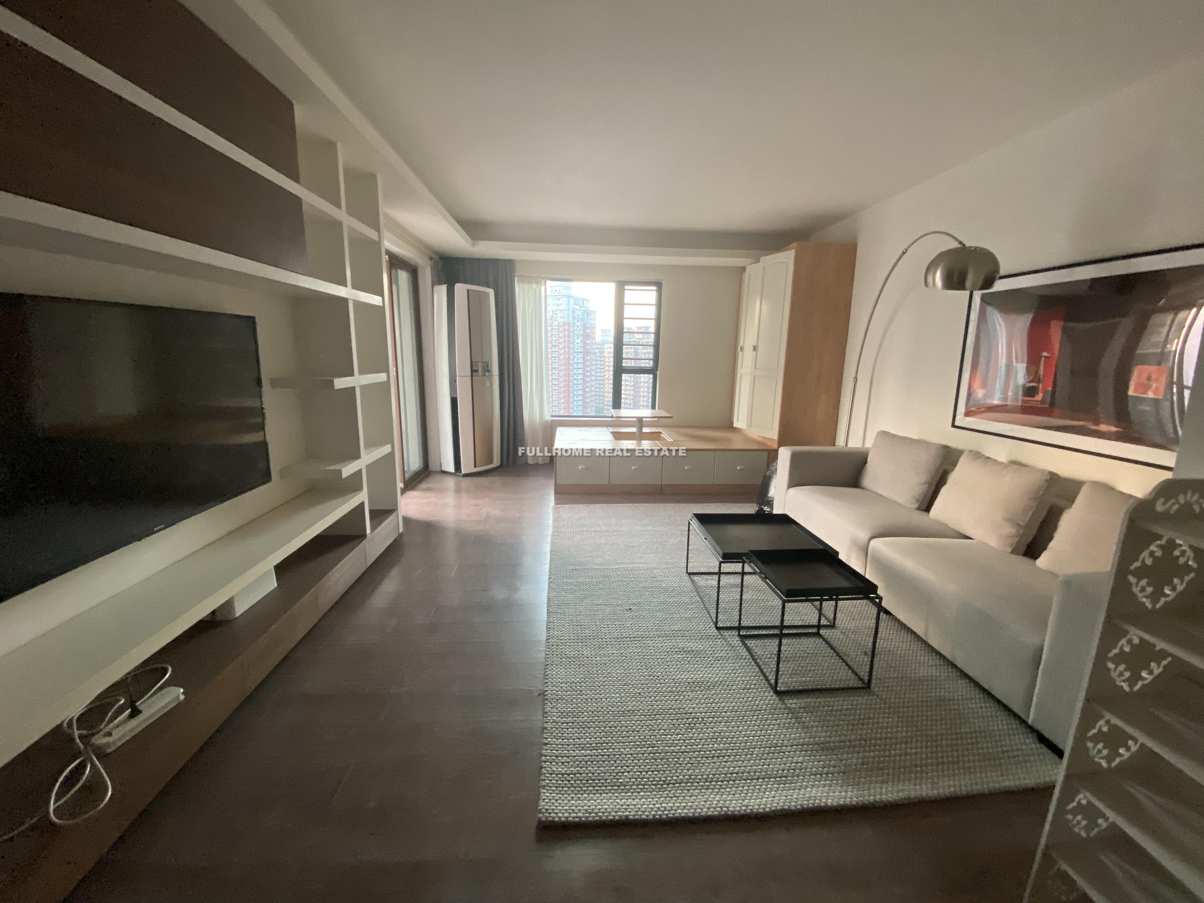 The Courtyards - 3 bedroom apartment in Shanghai, Jing An, Downtown