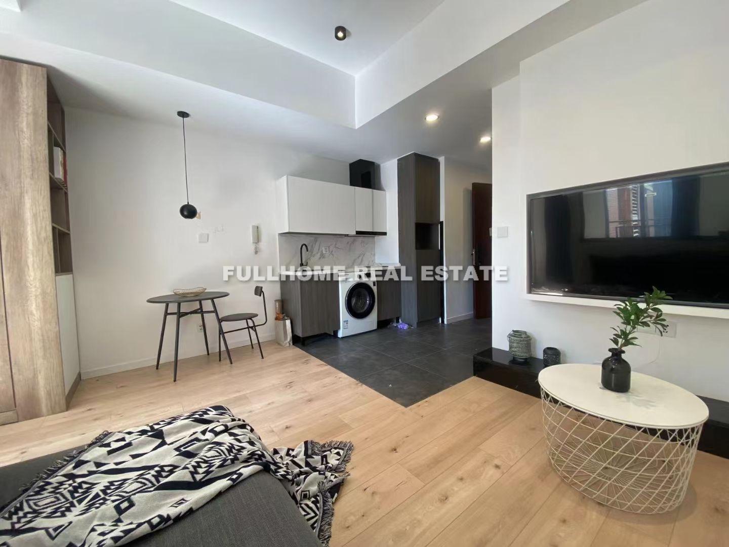 Tong Ji Garden - 1 bedroom apartment in Shanghai, Jing An, Downtown
