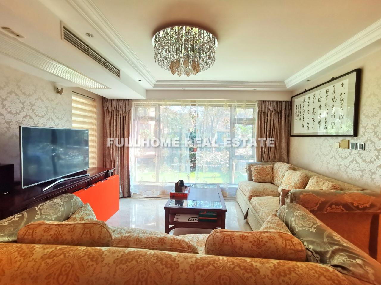 Seasons Villa - 4 bedroom apartment in Shanghai, Century Park and Lianyang, Pudong